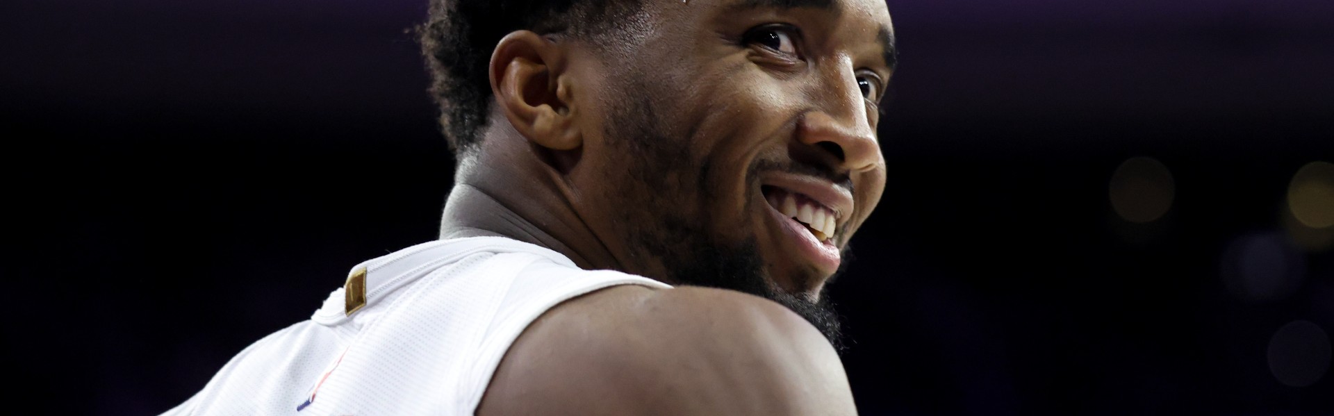 世界杯-米球王！米切尔过去3战场均砍38分7助攻 三项命中率51/43/83%