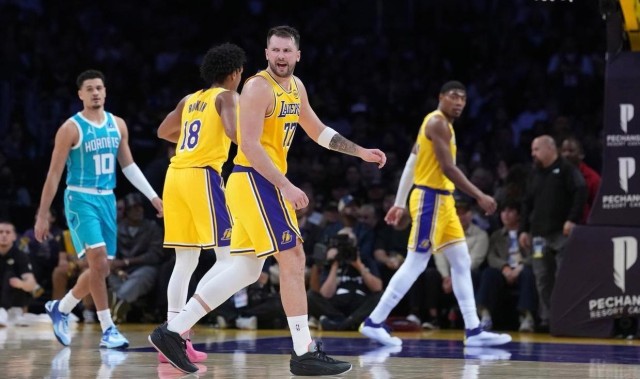 世界杯赛程-爆冷！湖人惨败东部鱼腩！詹姆斯创历史第一，东契奇空砍39分4助