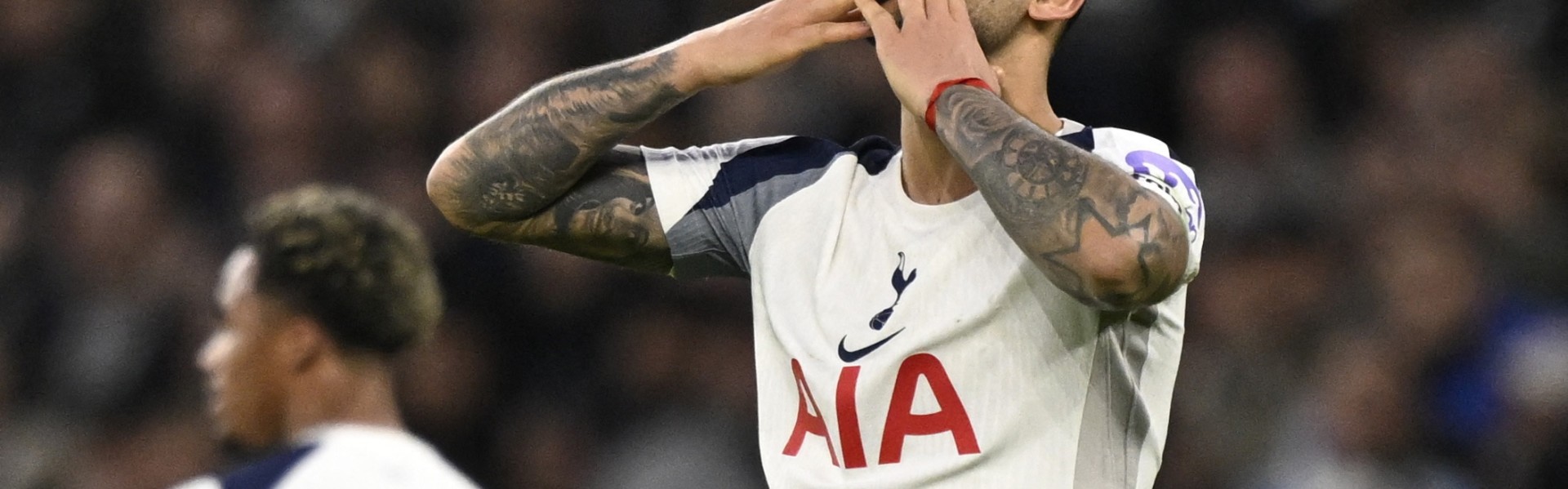 足球新闻-父亲透露解约金金额！记者批罗梅罗：和恩佐一样，试图运作转会