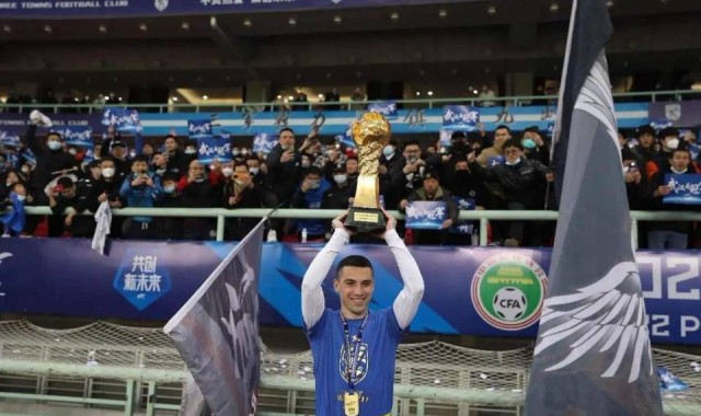 世界杯门票-时隔2年半回归？32岁冠军级前腰重返中超！与意甲队解约 下家浮现