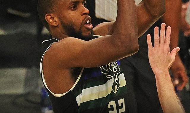 6人轮换孤注一掷！雄鹿三巨头发威逼出抢七大战