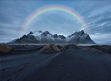 世界杯赛程-Faker读粉丝评论：爱上Faker就像尿裤子，别人都看得见但暖暖的感觉只有自己知道